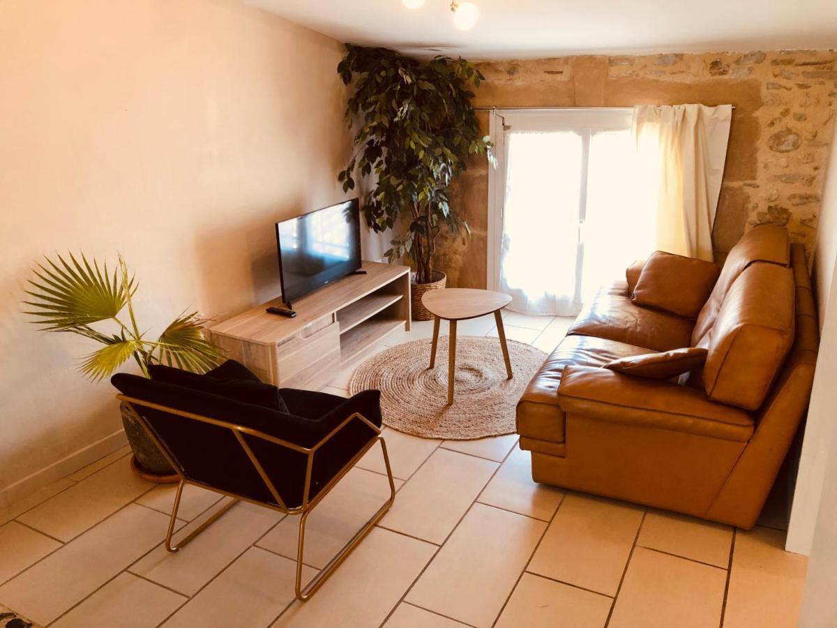 Appartement Au Dernier Etage Avec Terrasse Et Belle Vue Sur Nature Environnante Roujan Ngoại thất bức ảnh